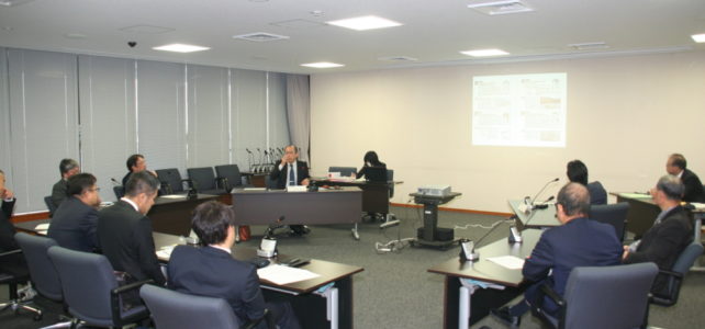 議会広報誌編集委員会(H30.11.19) 議会広報誌編集委員会(H30.11.19)