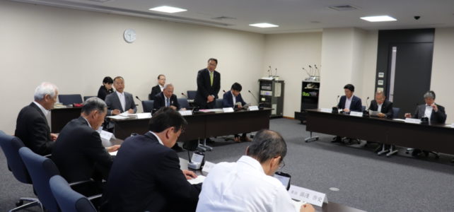議会運営委員会(R元.6.13) 議会運営委員会(R元.6.13)